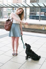 Anna Juliana mit Geri, Bahnhof Alexanderplatz